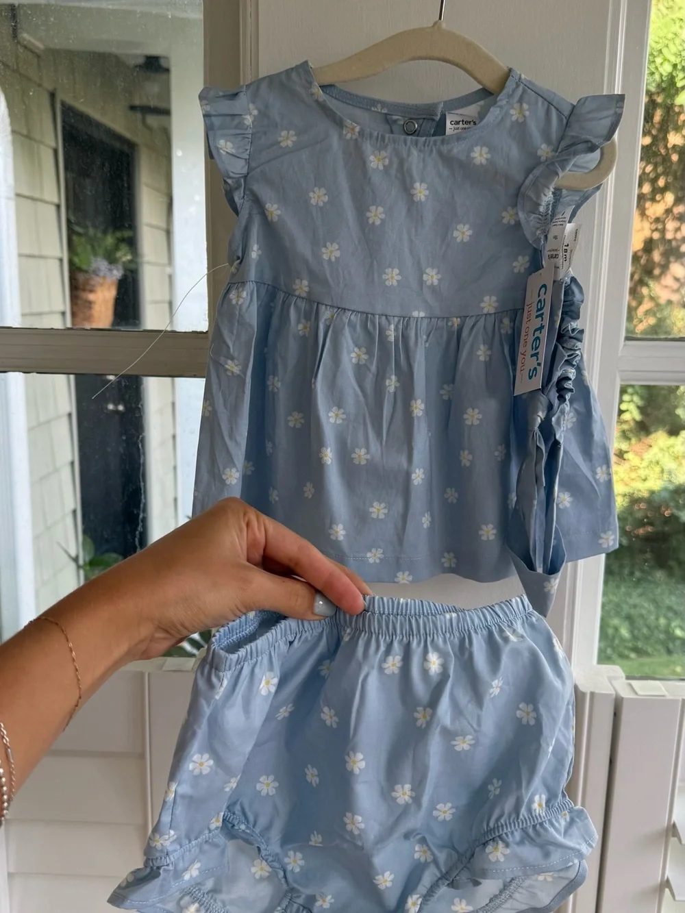 NWT Carter's Blue Daisy Flutter-Sleeve Top and Bloomers